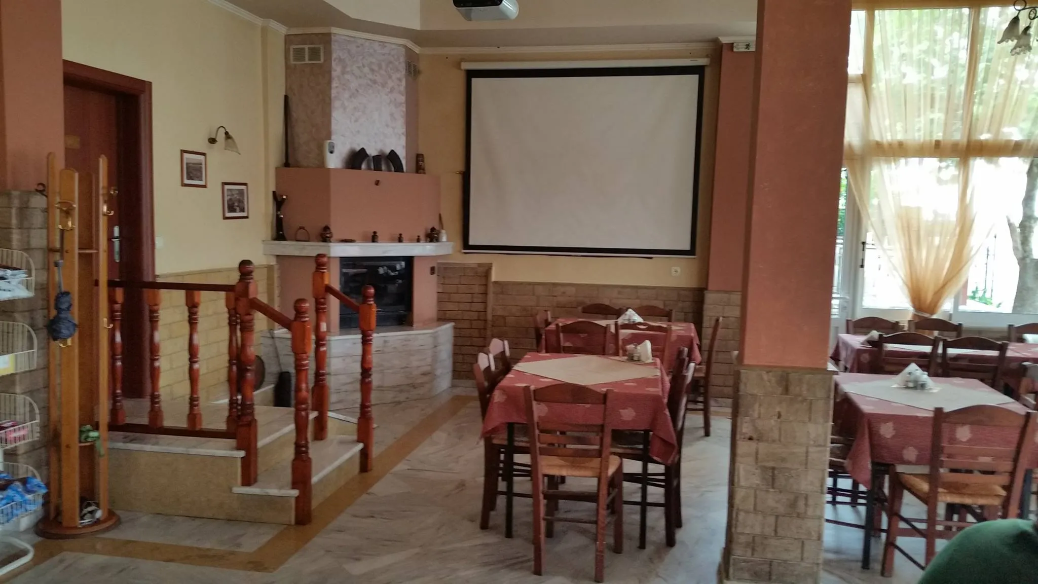 Φωτογραφία της ταβέρνας 3